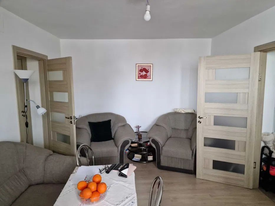 APARTAMENT 3 CAMERE 1 MAI | METROU - Poză 3