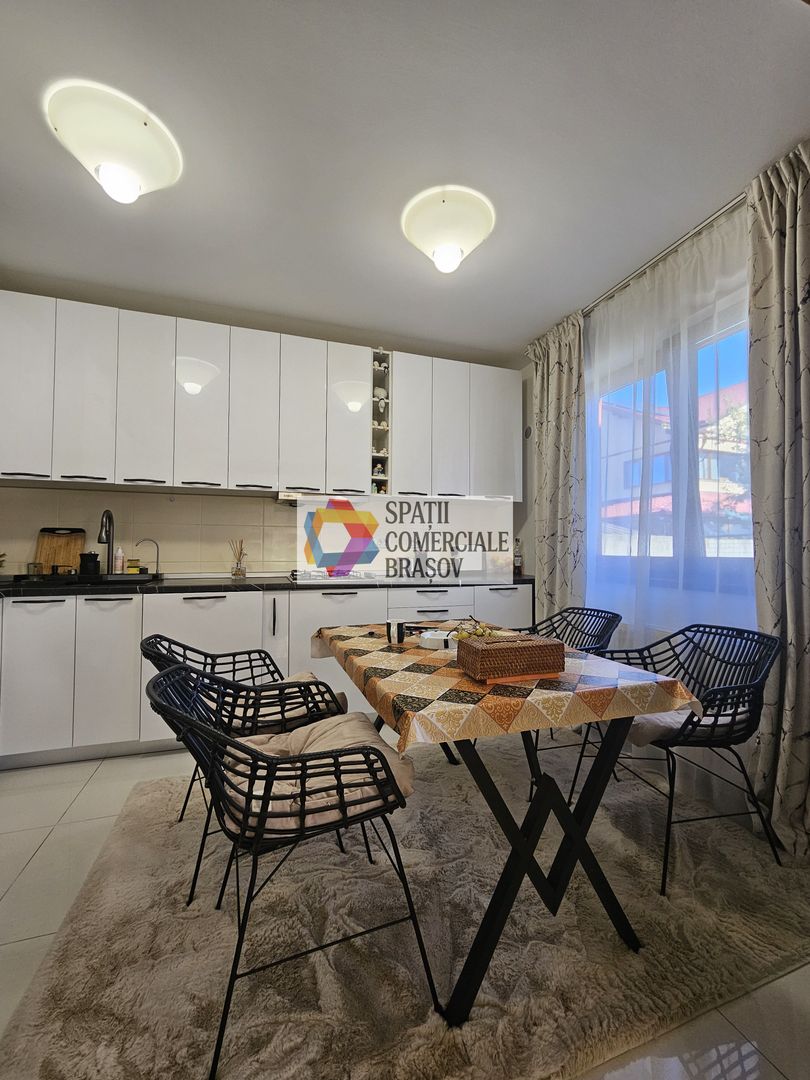 Casă individuala 5 camere de vânzare - zona Tractorul, Coresi - 270 mp - # plus - Poză 9