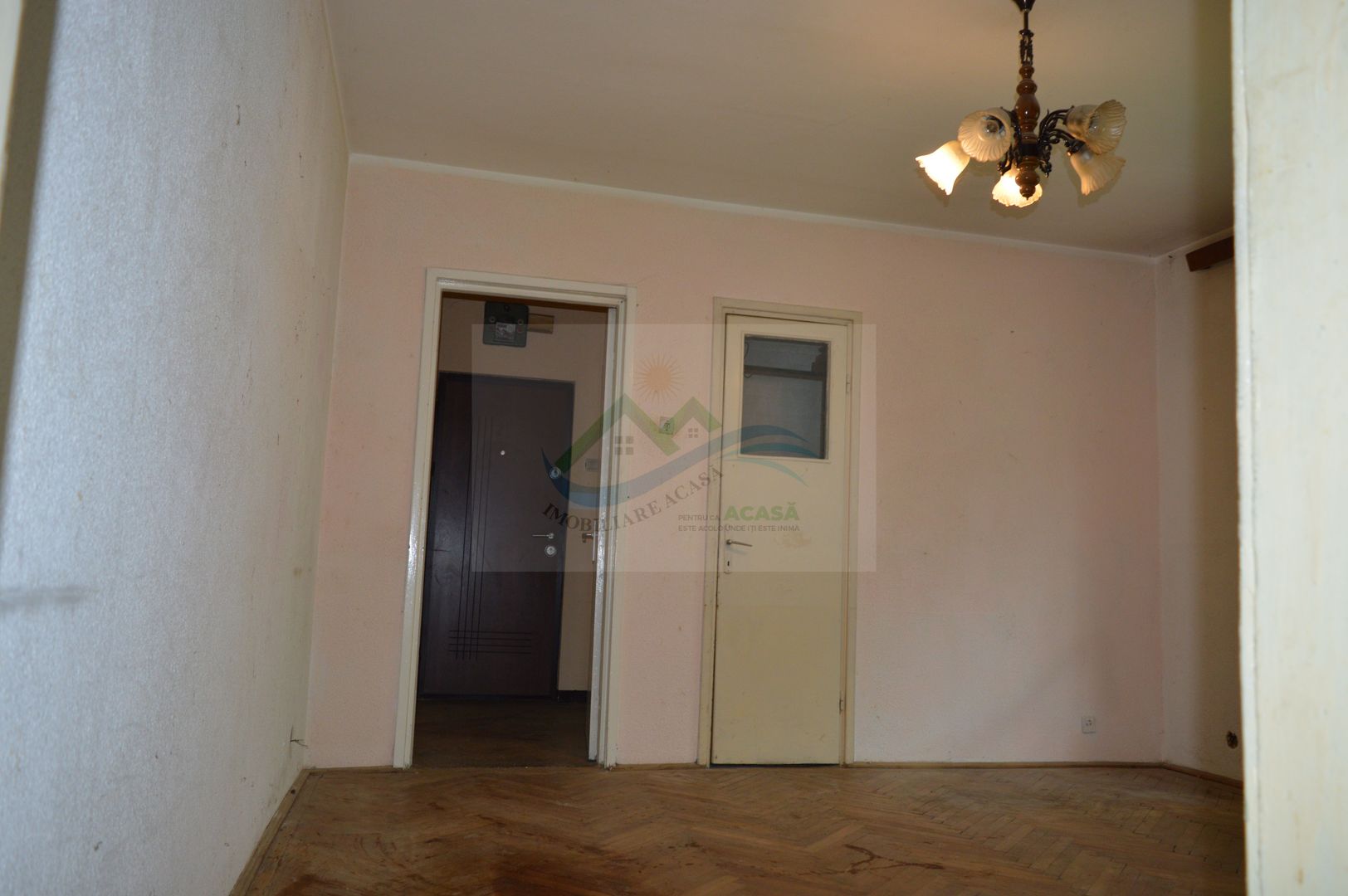 Apartament cu 4 camere Marasesti/Suceava - Poză 3