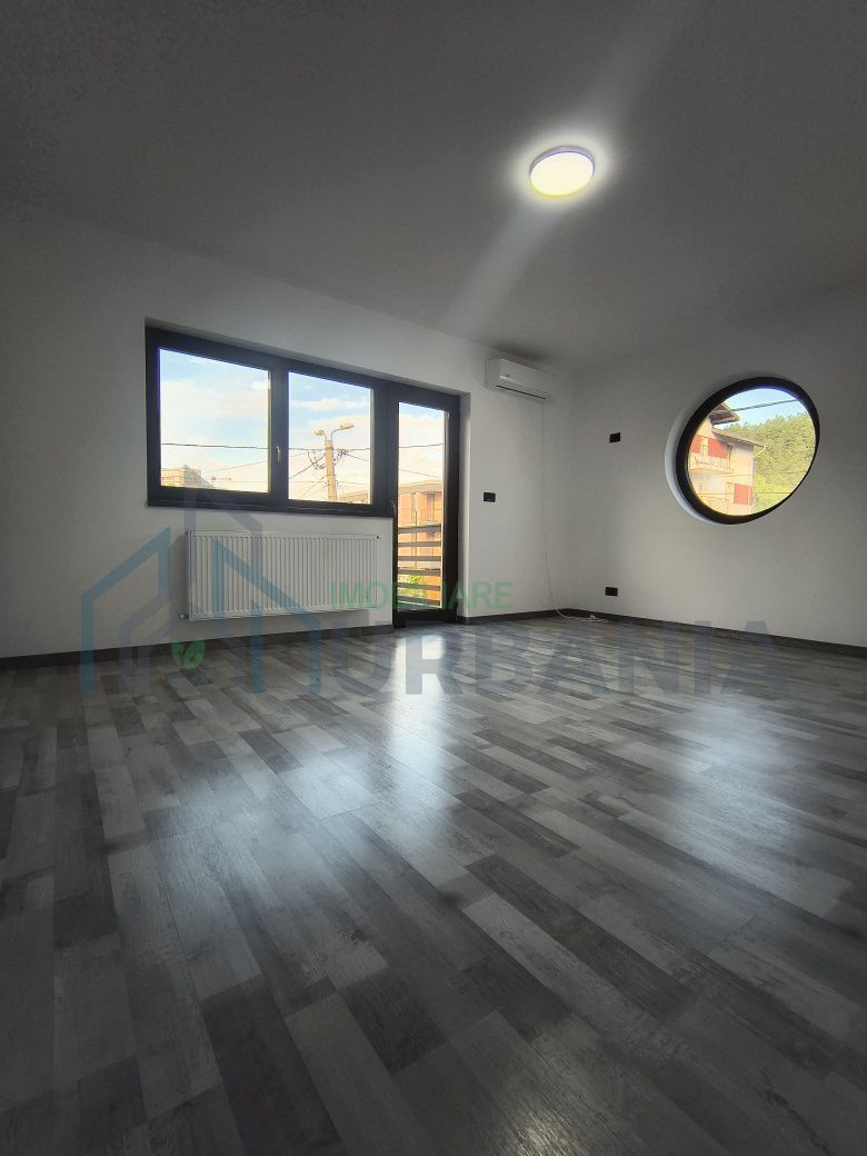 Casă neamobilată de închiriat, 200 mp, 5 camere, zona Poitiers, Iași - Poză 3