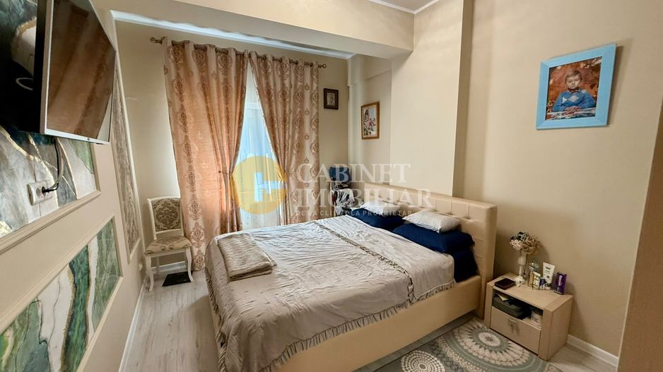 3 CAMERE DECOMANDAT-- MOBILAT+ UTILAT-- ROND PACURARI - Poză 9