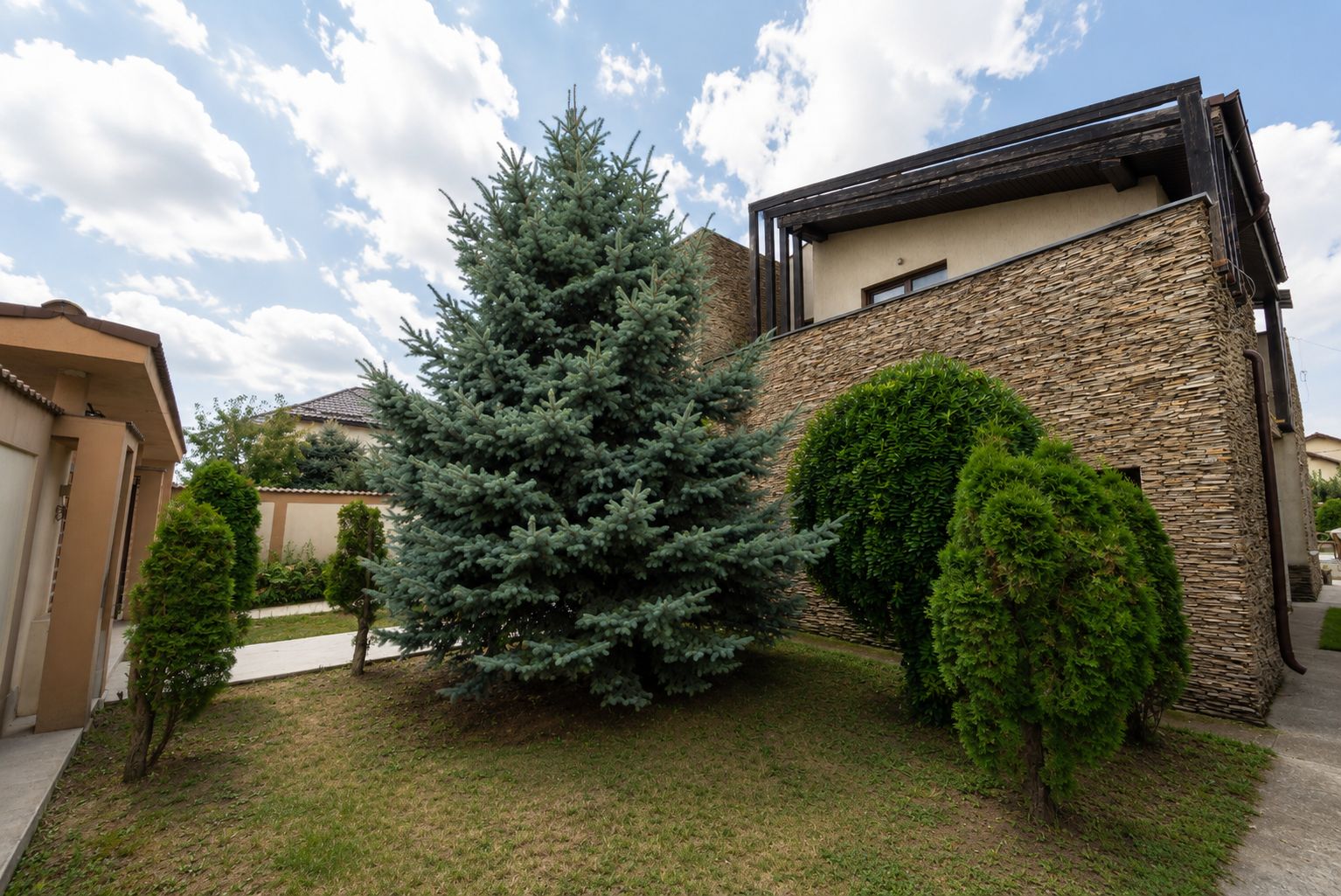 Vila cu piscina, 6 camere, 254mp utili, 815mp teren, com. Berceni - Poză 50