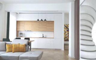 Apartament 2 camere lux de închiriat, central, bloc nou, loc parcare - Poză 19