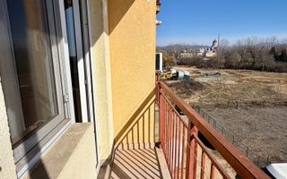 Apartament 3 camere de vânzare - Poză 4