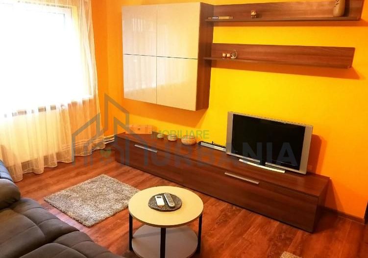 Apartament 3 camere, renovat, Podu Roș - Complex 1001 Articole, 10 minute de Palas - Poză 3