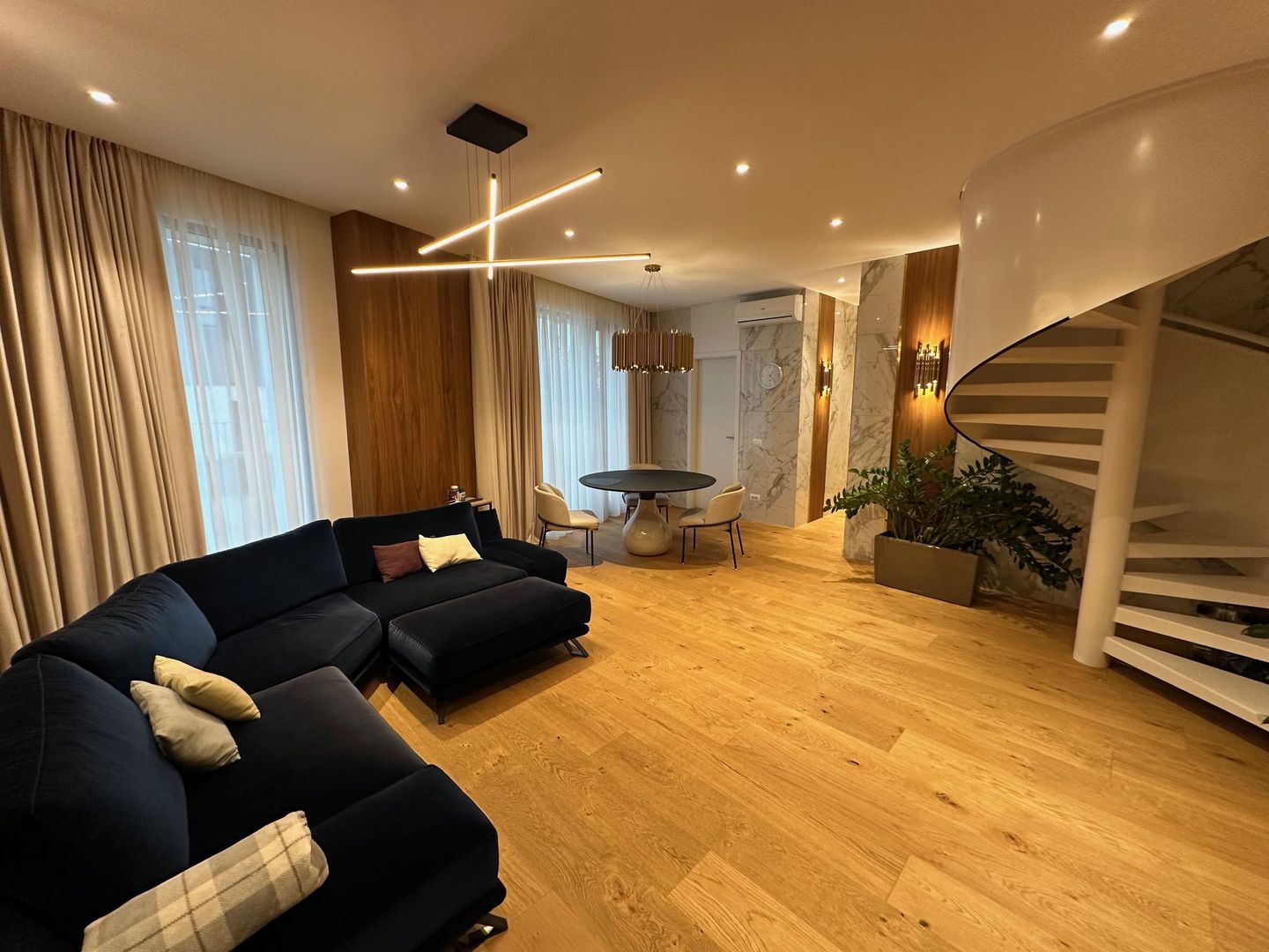 Apartament pe 2 niveluri - Poză 11