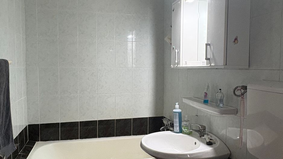 Apartament cu 3 camere - Centrala - Auchan Titan - Metrou 1 Decembrie - Poză 11