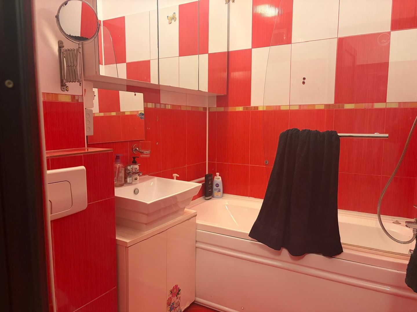 Apartament cu trei camere transformat in doua, Calea Grivitei - Poză 11