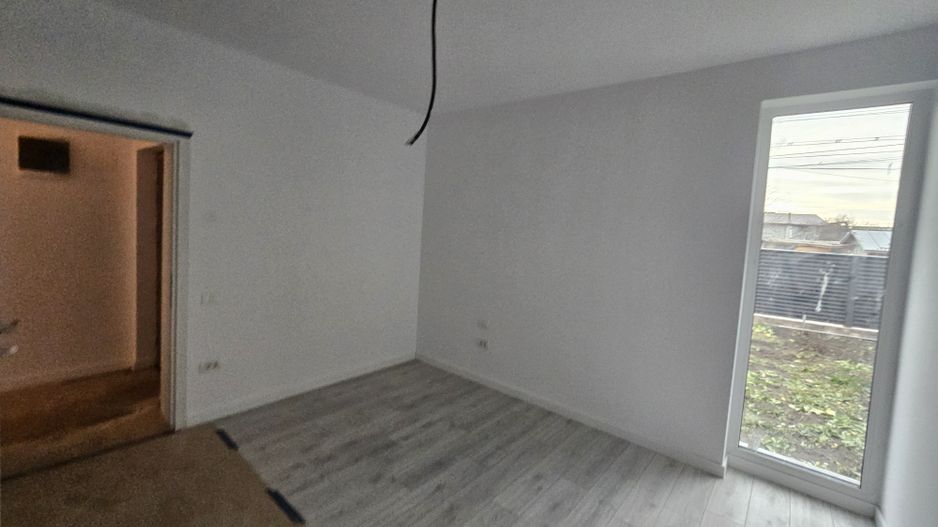 Case Parter Stil Mediteranean de Vânzare în Tunari - 100 metri Padure - Poză 18