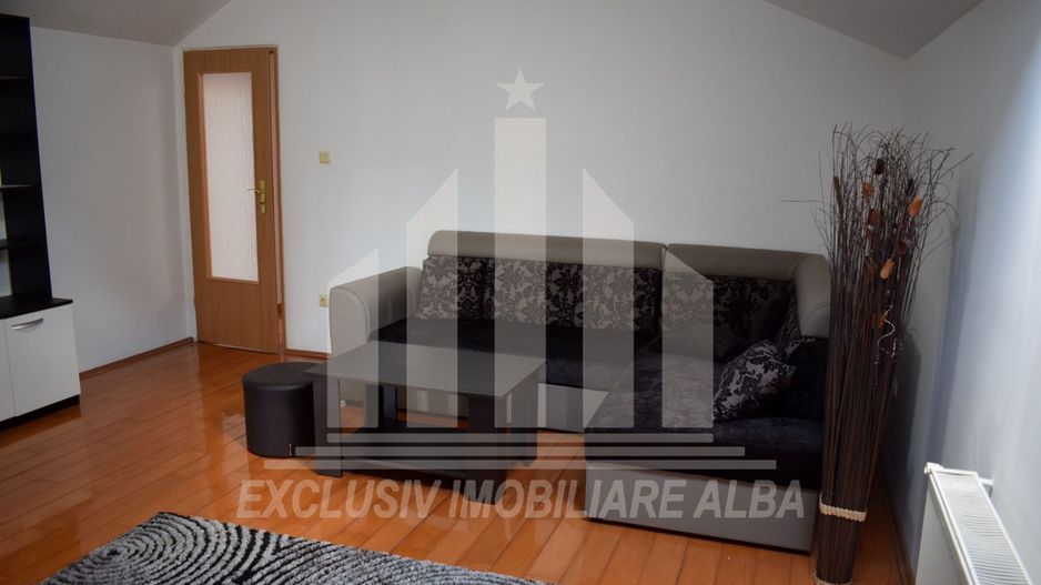 Apartament 2 camere Cetate-Bulevard - Poză 2