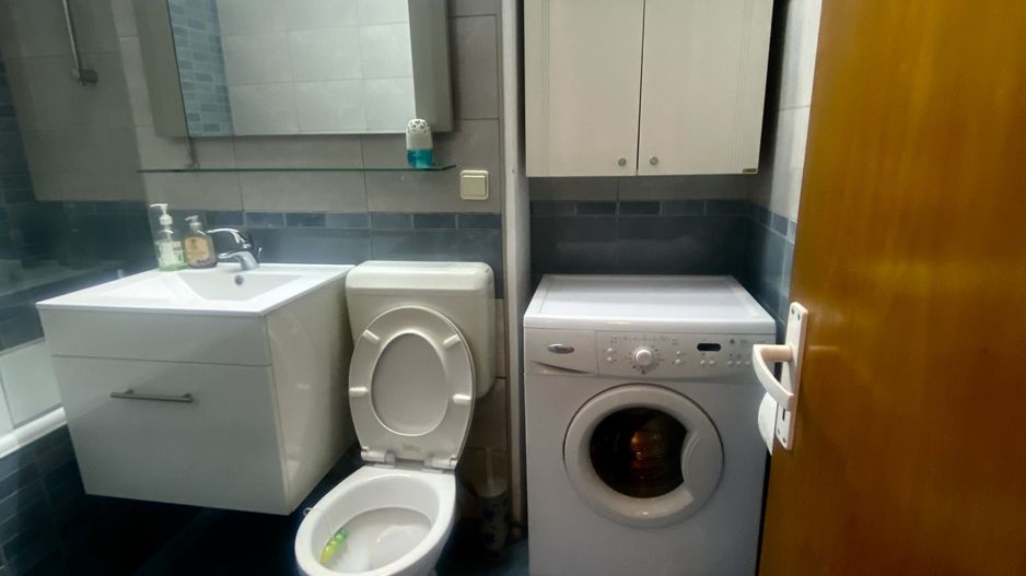 Apartament spatios, trei camere, Lujerului - Poză 8