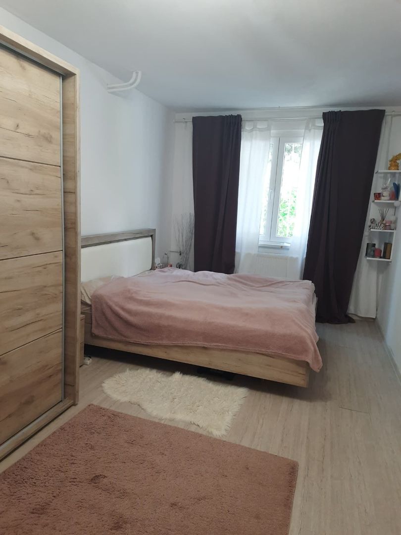 Apartament 4 camere-Aparatorii Patriei-Centrala proprie - Poză 1