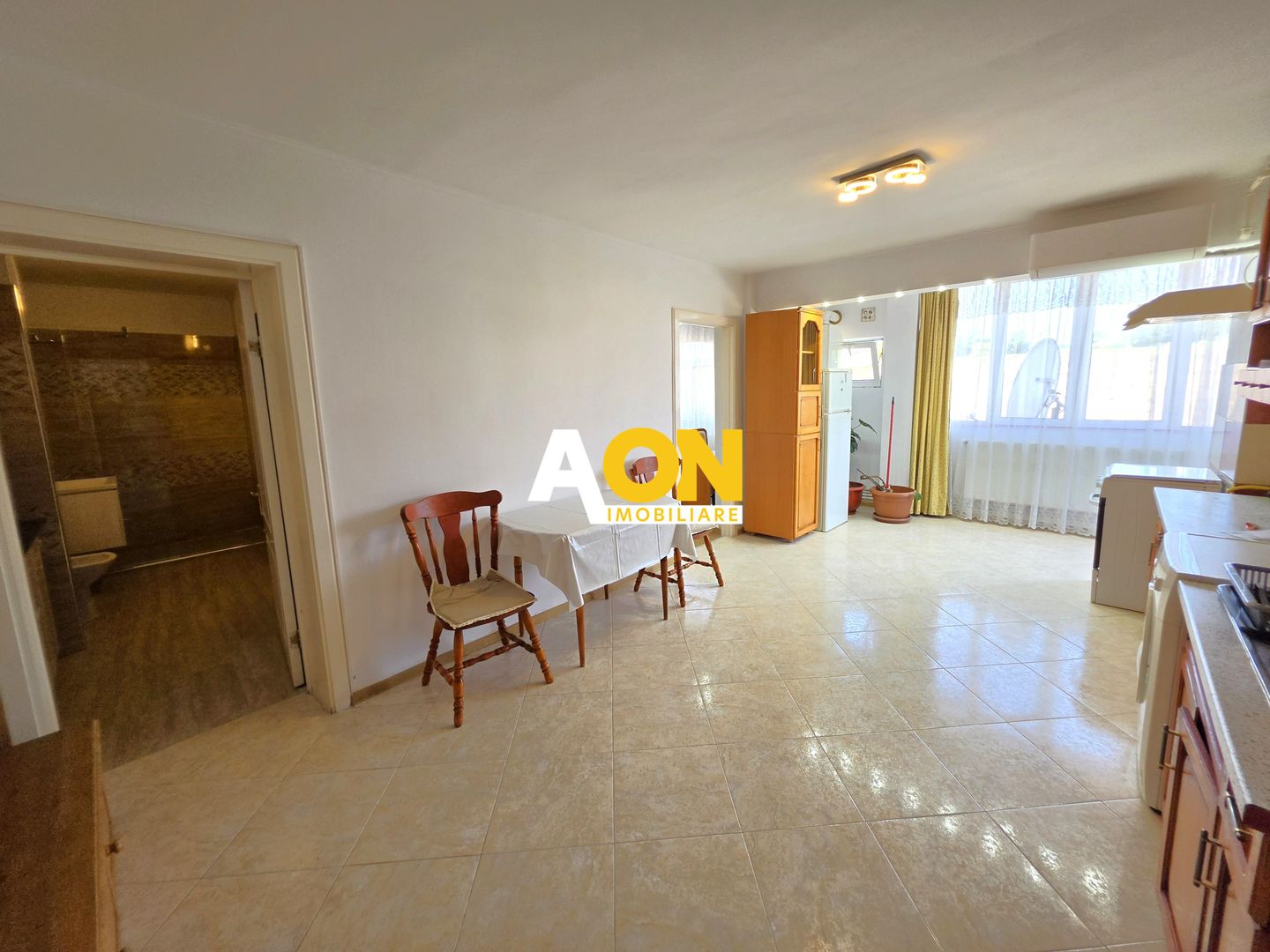 Apartament 2 camere, 60 mp utili, etaj 3, zona ultracentrala - Poză 13