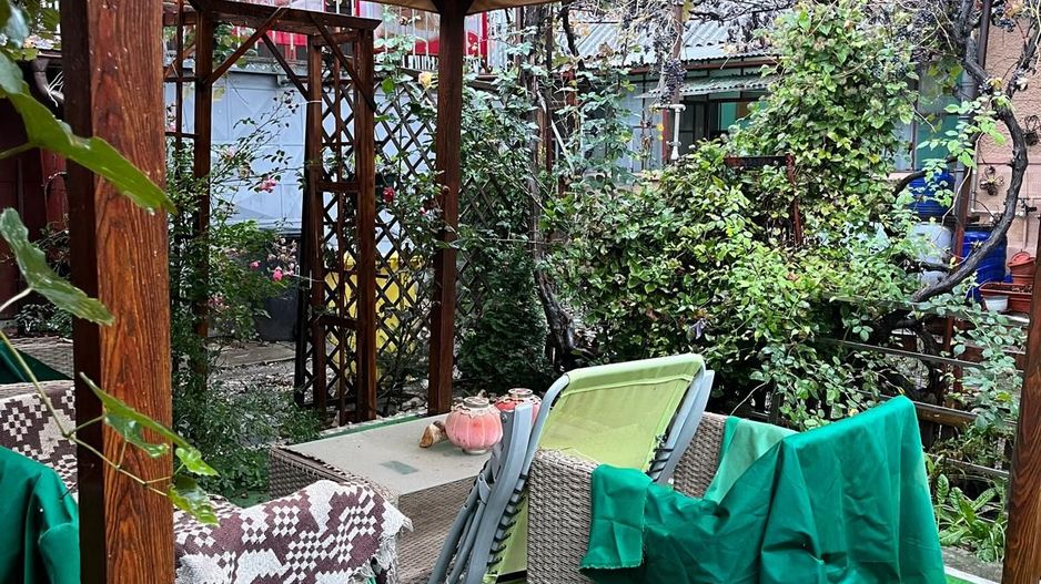 Casă de vânzare în Sânpetru Vechi - singur în curte, garaj, foișor - Poză 13