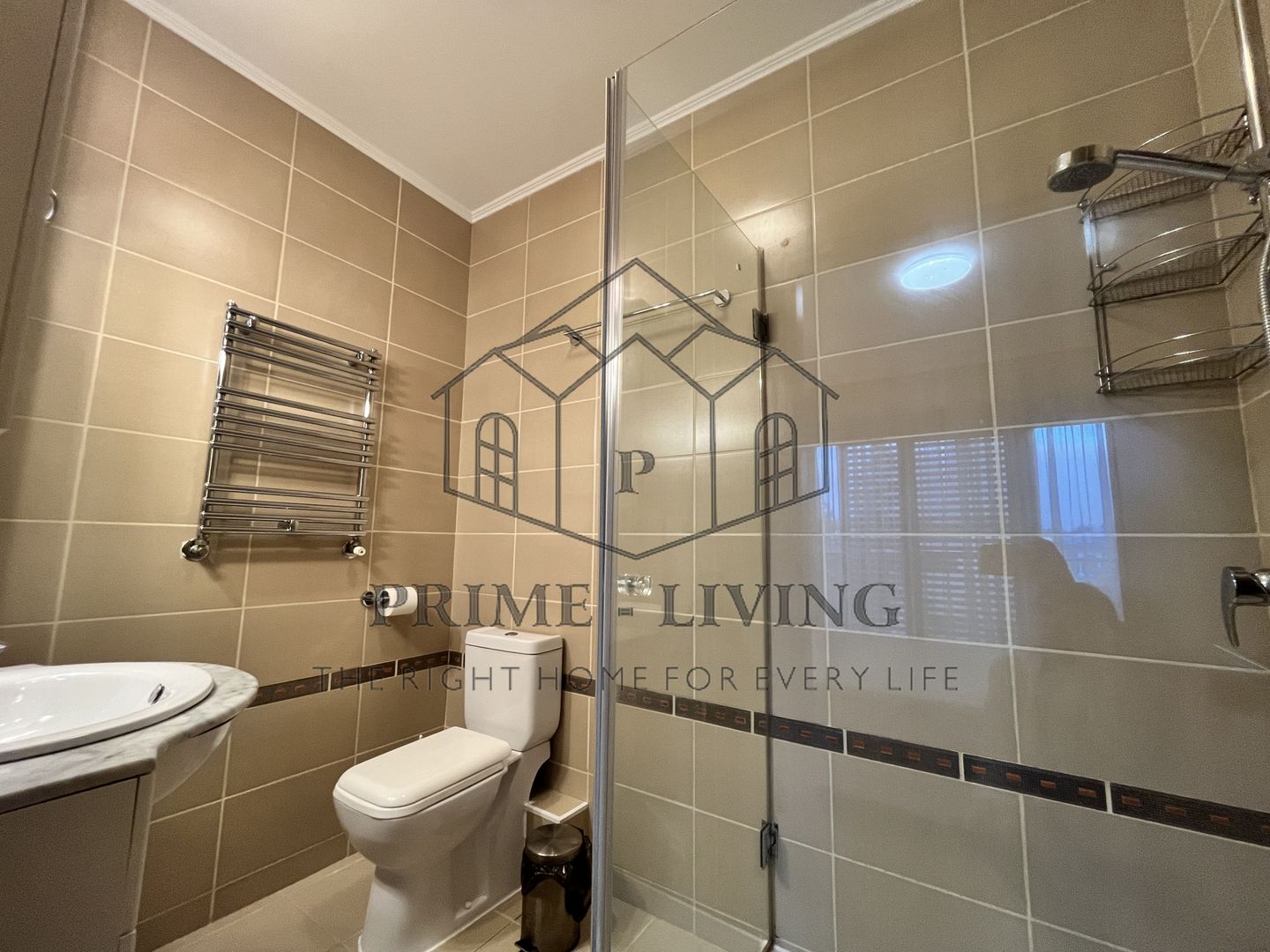 APARTAMENT DEOSEBIT CU 3 CAMERE LA INCHIRIERE IN PIATA VICTORIEI - Poză 8