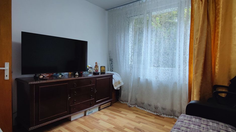 Apartament 3 camere de vânzare Drumul Taberei - Poză 16