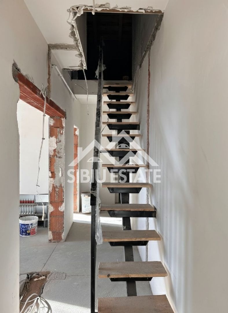 Apartament modern 2 camere, pod amenajabil, balcon,  parcare inclusa - Poză 9