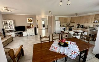 Pensiune de vânzare în Bobu, Scoarța - sau schimb cu apartament Timisoara  - Poză 13