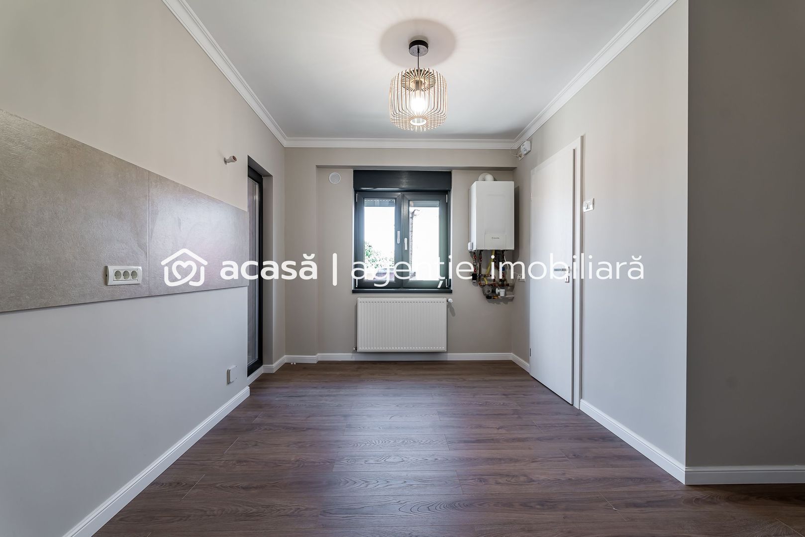 Apartament ultracentral cu 4 camere renovat recent Comision 0 - Poză 8