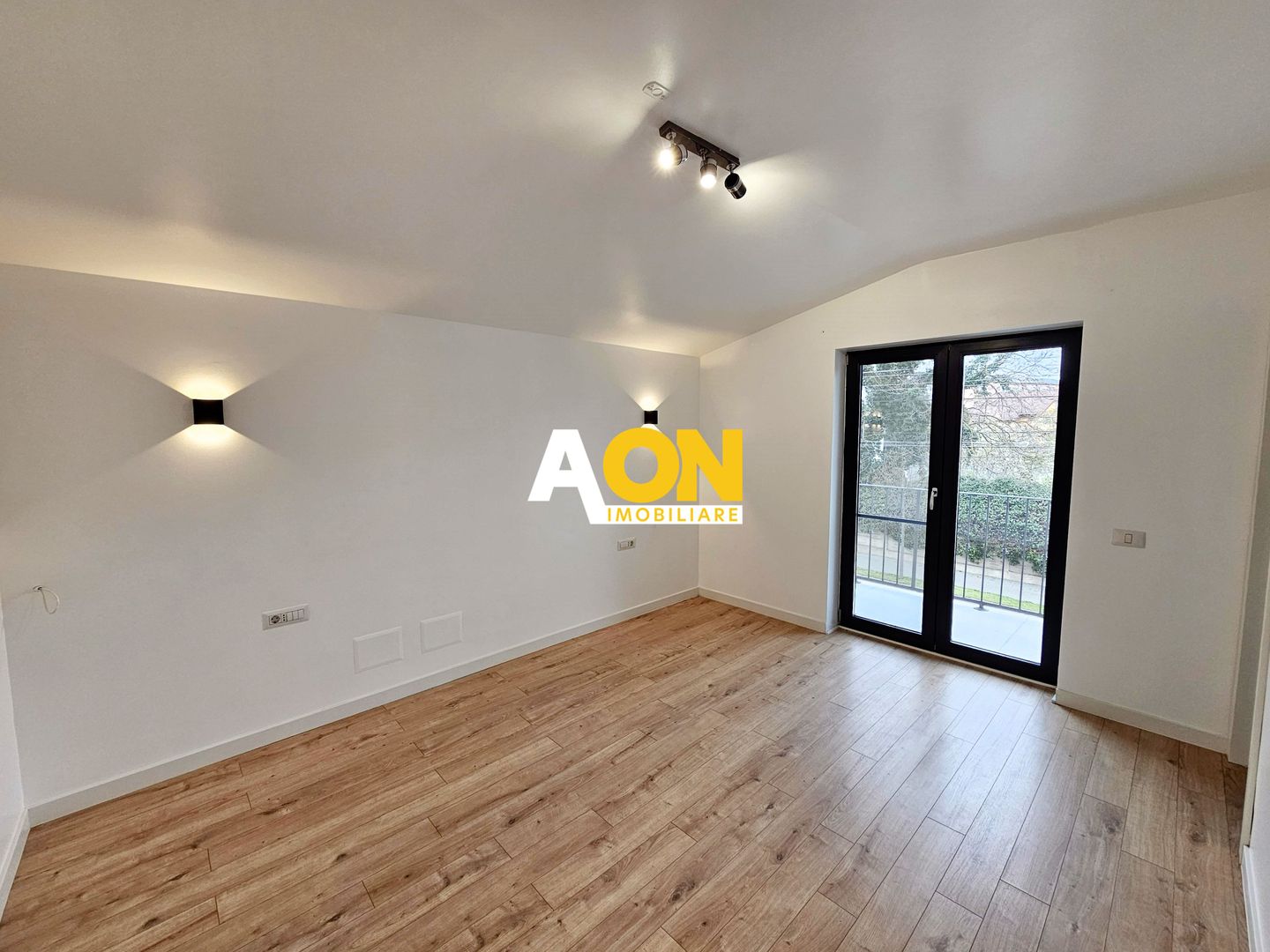 Duplex de lux, 4 camere, 219 mp teren, Cetate - Poză 9
