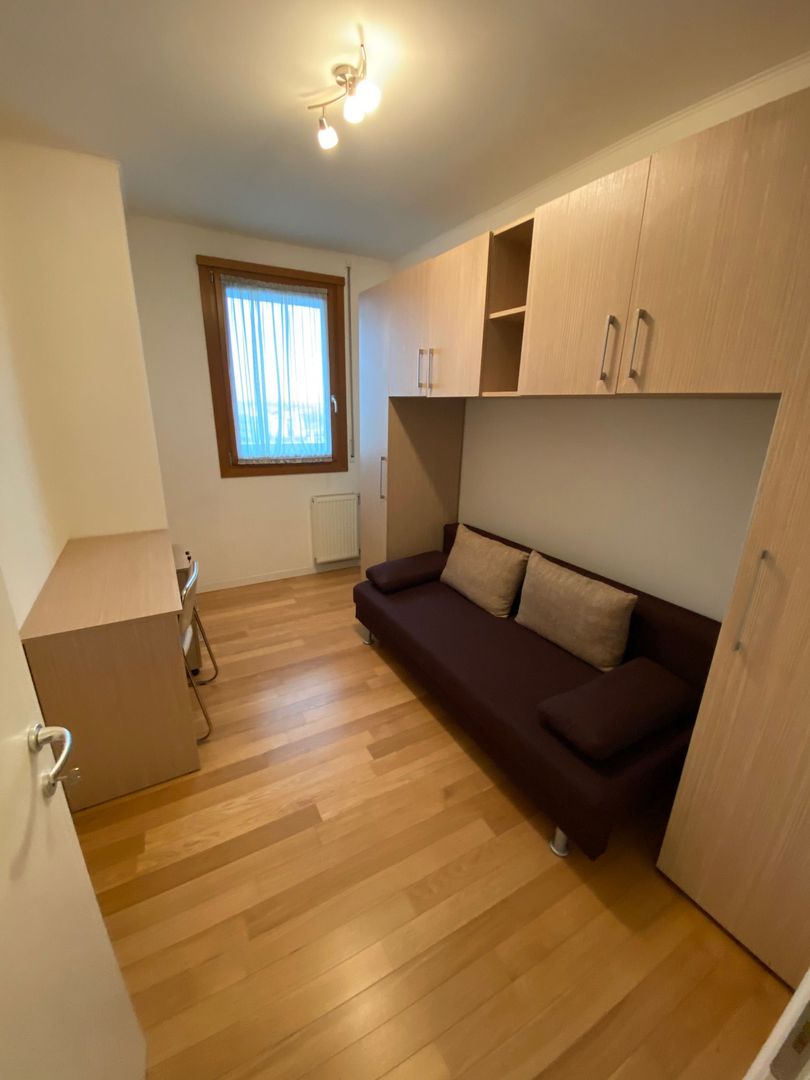 Apartament cu 3 camere   în zona Ultracentral - Poză 14