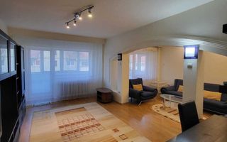 Apartament renovat 3 camere 2 bai 85 mp utili in zona Centrala - Poză 1