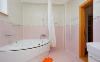 Chirie, casă, 6 camere, Strada Trifan Baltă, Centru - Poză 31
