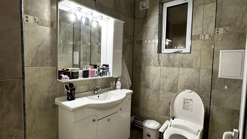 Vila de vanzare zona Metro/Arcasilor - P+1E+M - Poză 19