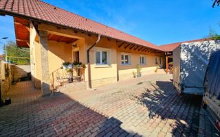 Casa renovata, 4 camere, 2 terase, mobilata, utilata, 568 mp teren - Poză 1