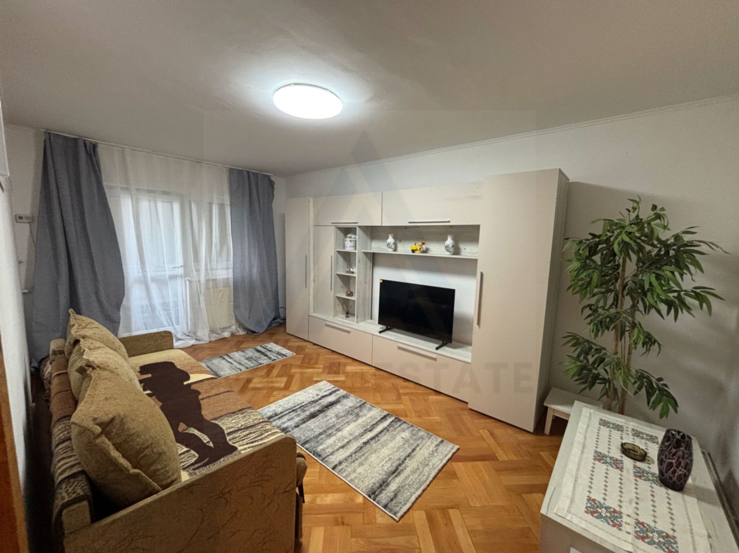 Apartament 3 camere 70 mp Parcul Sub Arini - Poză 5