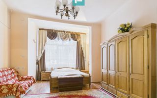 CONAC IMPRESIONANT ÎN GHIOROC - Poză 4