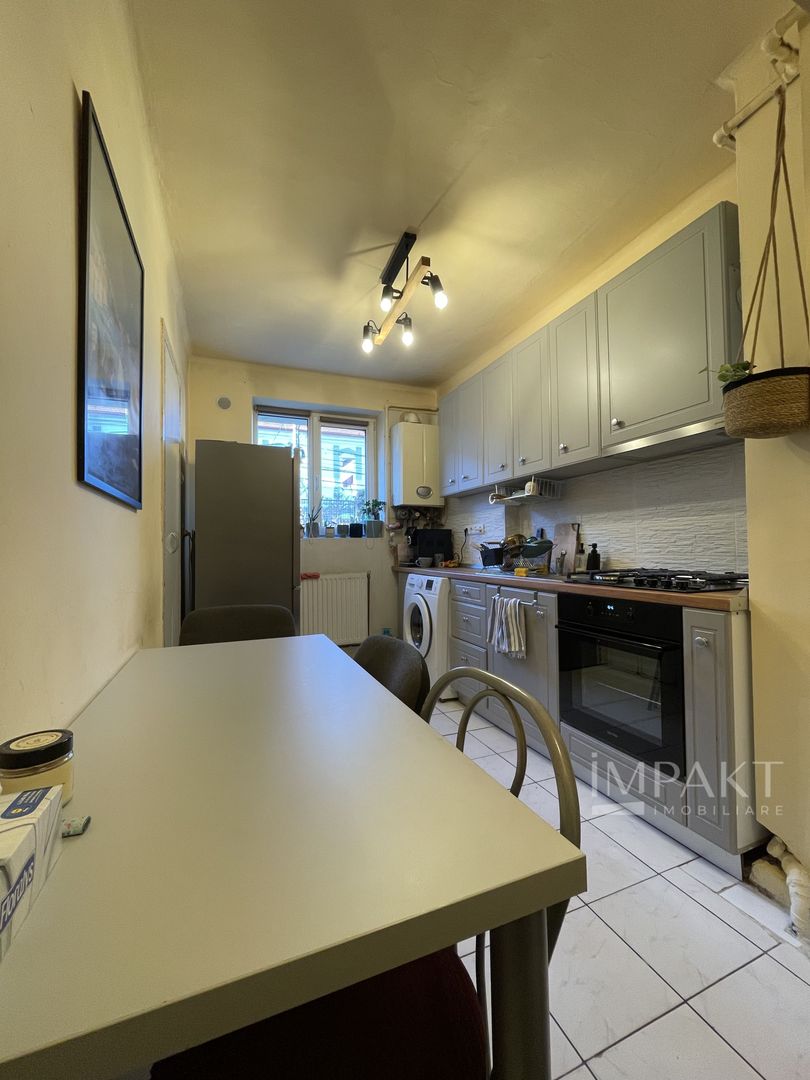 Apartament cu 2 camere langa Teatrul national (centru) - Poză 2