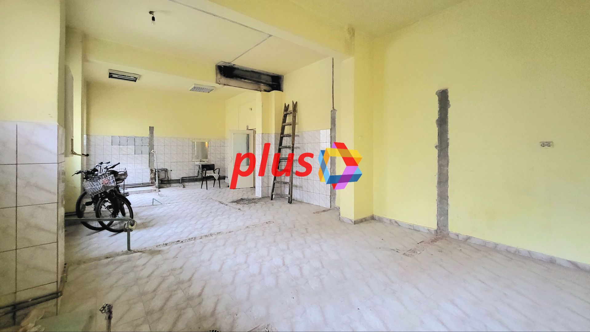 Spatiu comercial de închiriat Brasov - 80 mp cu vad comercial - Poză 4