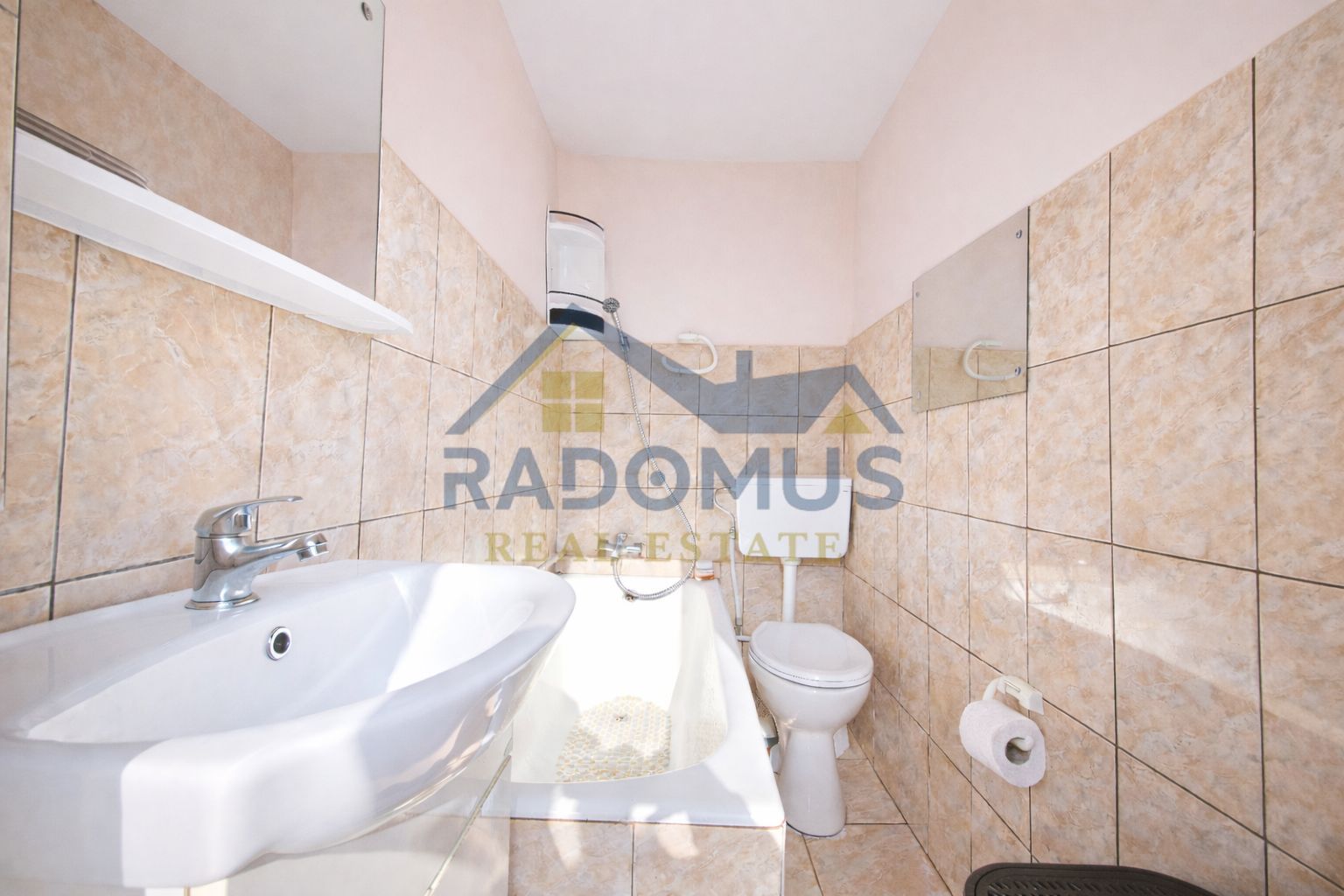 Casă Str. Grăniceri - 134 mp Utili -  Centrală Gaz - 5 camere - 2 Băi - Poză 12