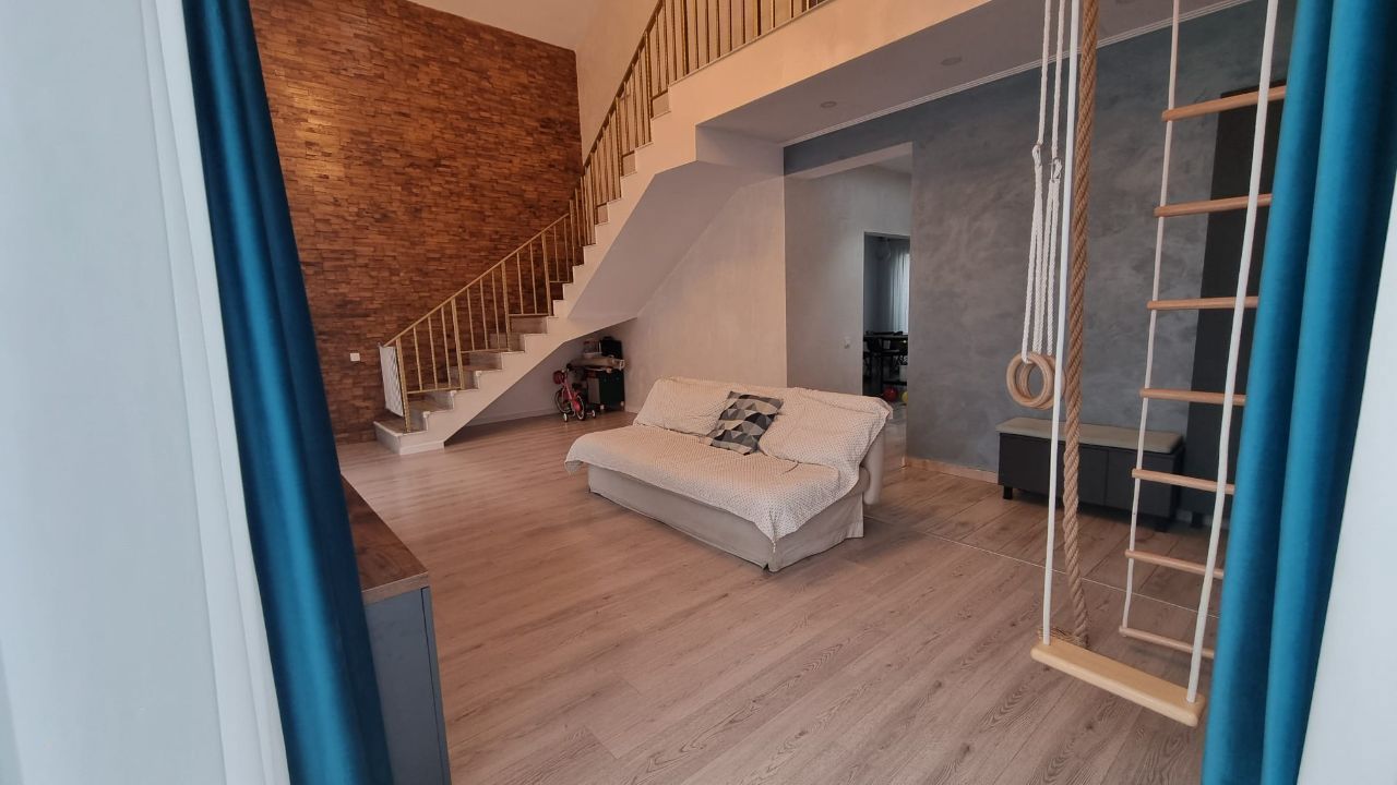 Vila 4 camere | Partial Mobilata | Otopeni | Panouri fotovoltaice - Poză 2