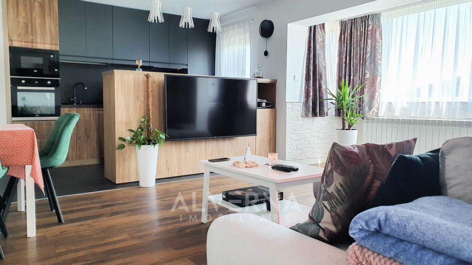 Apartament 3 camere,  bloc nou, 64 mp, mobilat, utilat, zona VIVO - Poză 5