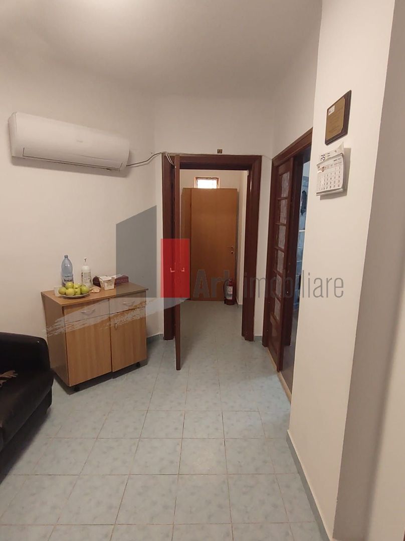 Vânzare apartament decomandat 3 camere în vilă - metrou Tineretului - Poză 4