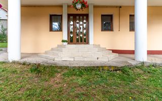 Casa cu 10 camere de vanzare pe str. Corneliu Coposu - Poză 4