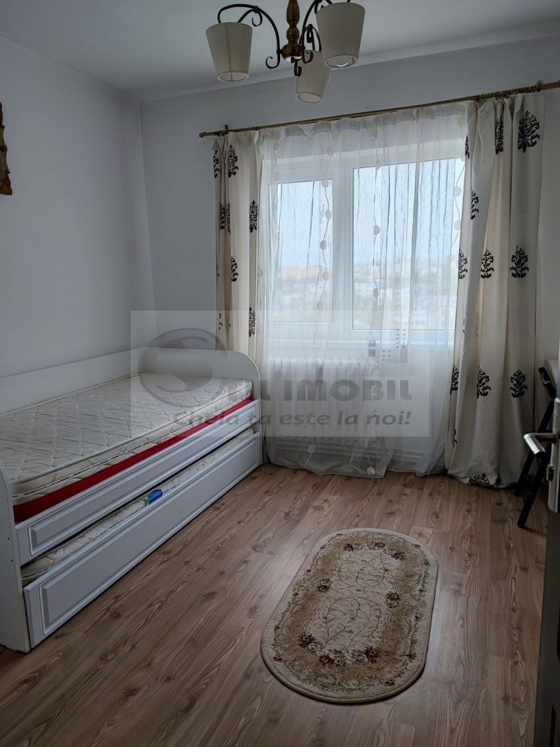 Apartament 3 camere decomandat de închiriat – Podu Roș - Poză 7