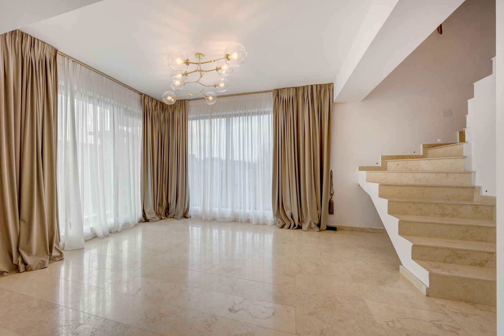 Casa Impecabila + Individuală + Decomandată in Prelungirea Ghencea ! - Poză 9