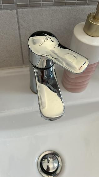 vand  apartament  2 camere utilat si mobilat - Poză 8