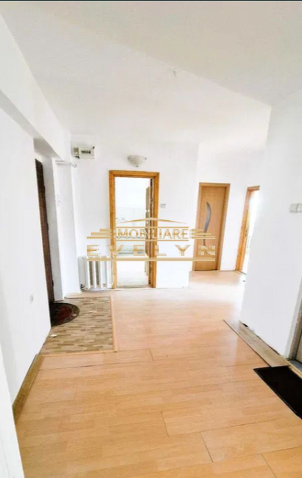 Apartament 3 camere, Strada Savenilor, pret 70.000 euro negociabil - Poză 1