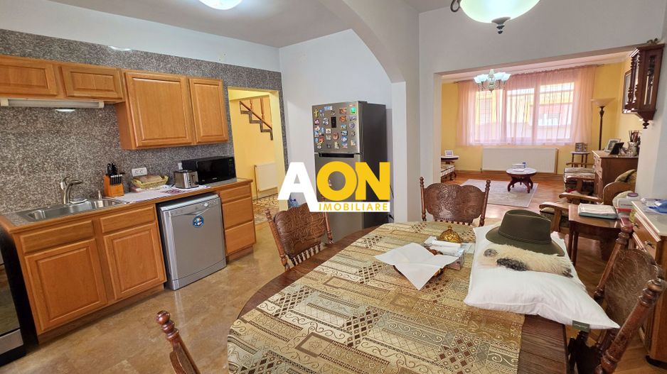 Duplex mobilat, utilat, 4 camere, garaj, zona exclusivista, Cetate - Poză 7