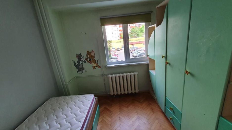 Aparament 5 camere etaj 1 zona Dambovita - Poză 13