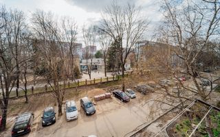 Apartament cu 3 camere - Poză 19