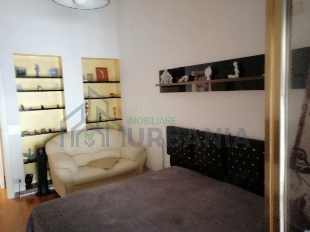 Apartament de vânzare, 100 m², etaj 3/3, cu terasă, localitate liniștită, la 90 km de Aeroportul Bari, Basilicata, Italia - Poză 1
