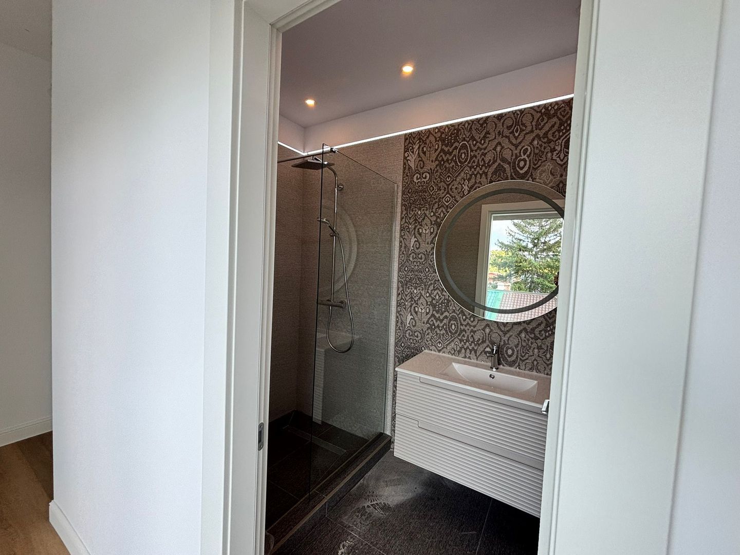 apartament 3  Camere I Terasa 80mp I Loc Parcare - Poză 7
