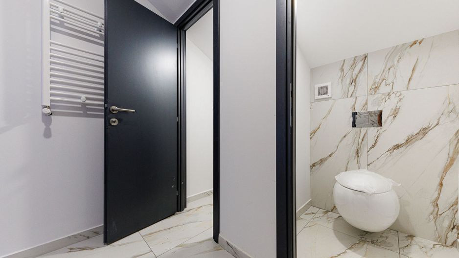 Prima inchiriere - Spatiu birouri 100 mp | Grup sanitar&Zona Chicineta - Poză 16