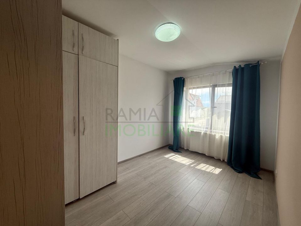 Casă Înșiruită Hărman 4 Camere, Curte Teren 225 mp - Poză 8
