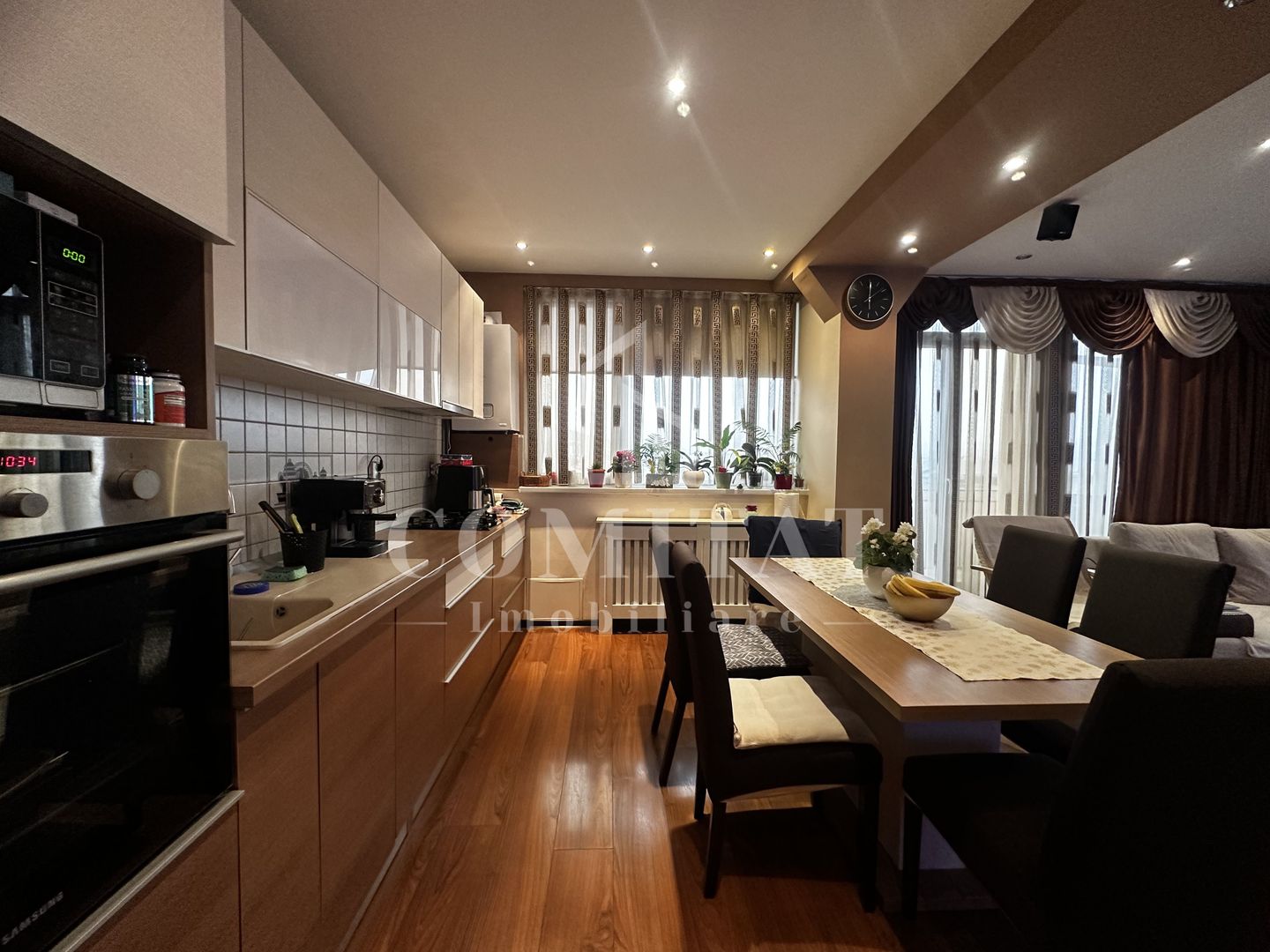 Apartament 3 camere | Scara interioară | Zona Str Porii - Poză 9